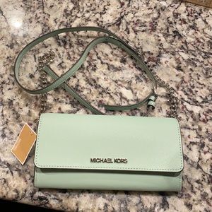 Michael Kors Jet set Pale Jade LG wallet on chain.